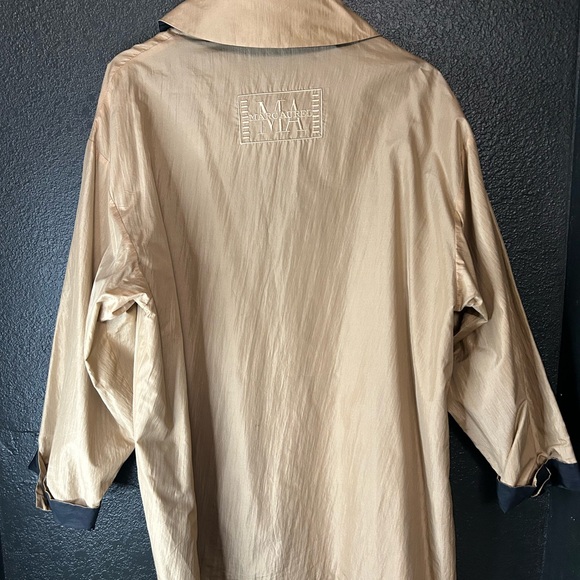 Women’s black and gold reversible jacket - Picture 12 of 14